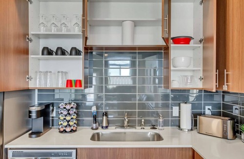 Clearfield Apartment | Upscale 2BR w Pool Gym Near Hill AFB