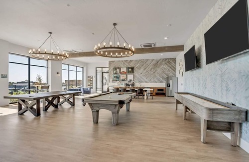 Clearfield Apartment | Upscale 2BR w Pool Gym Near Hill AFB
