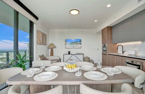 North Beach Condo | Upscale 3BR/2BA Condo w/Pool – Walk to the Ocean