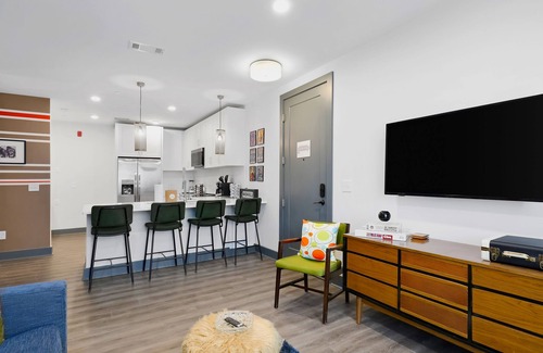 Rolling Mill Hill Condo | Elegant 4th-Floor Condo with Rooftop Lounge & Fast WiFi
