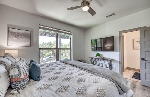 Point Venture House | Relaxing 5BR Lakefront Retreat with Hot Tub & Pool Access
