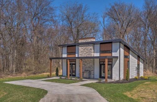 Cunningham House | Serene Paducah Retreat on 15 Acres with Family Amenities
