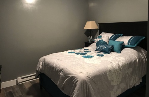 Bluffton Apartment | Cozy Retreat on Main with Kitchen Amenities