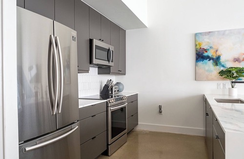 Holly Condo | Upscale Condo in East Austin