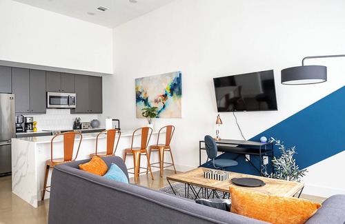Holly Condo | Upscale Condo in East Austin