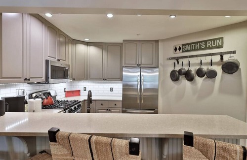 Ludlow House | Modern Condo Retreat with Ski Access and Family-Friendly Amenities