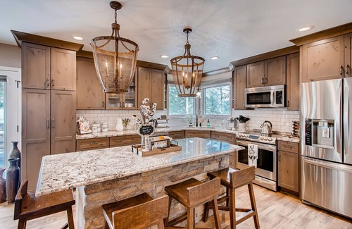 Colorado Springs House | Elegant Country Retreat with Breathtaking Mountain Views