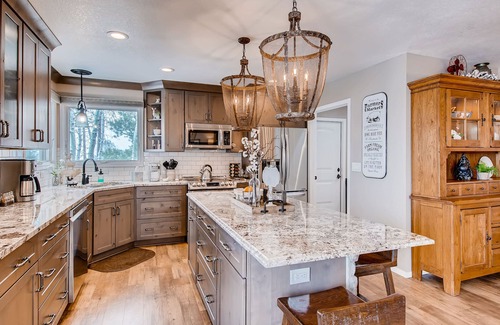 Colorado Springs House | Elegant Country Retreat with Breathtaking Mountain Views