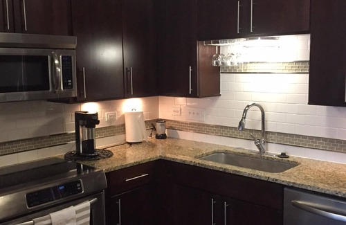 Financial District Condo | Stylish Downtown Condo: Steps from 6th St & Capitol