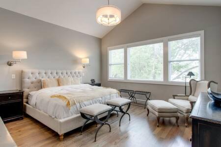 Nashville House | Experience The Astor: Family-Friendly Retreat in 12 South