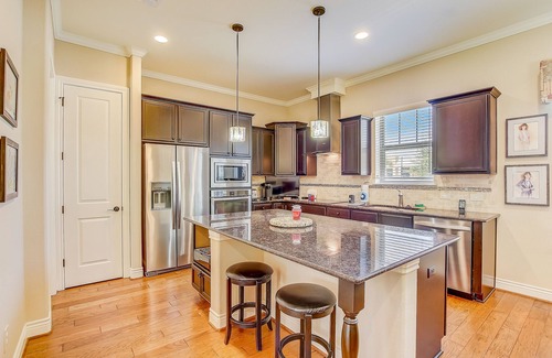 Georgetown House | Elegant Townhome with Rooftop Terrace & Pool Near Park