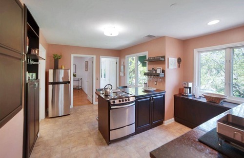 Greenbriar House | Elegant Hillside Guest House with Private Pool Amenities