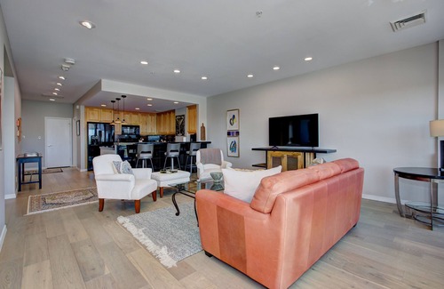 Boise Condo | Outstanding High Tower Living in Downtown Boise