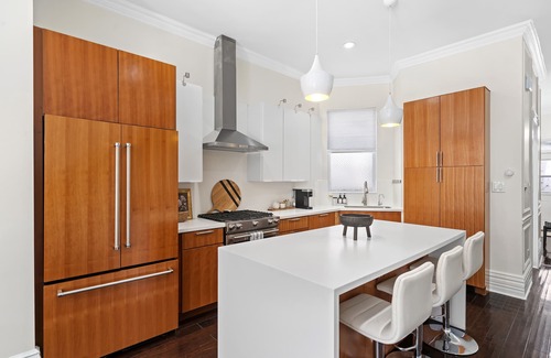 Lincoln Park House | Elegant Home in Lincoln Park: Steps from Downtown Attractions