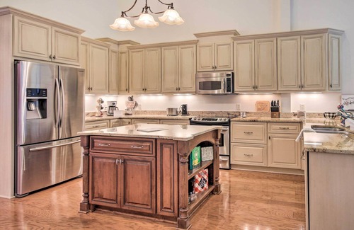 Aiken House | Elegant Home with Poker Room Near Golf and Family-Friendly Amenities