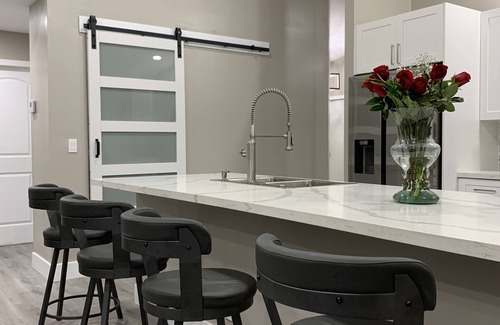 Miramar House | Modern Home Near Hardrock Stadium with Family-Friendly Amenities