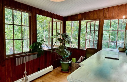 Rocky Point House | Elegant Hotel Experience in Rocky Point with Breakfast Included