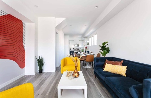 Historic Filipinotown House | Upscale LA Getaway | Sleeps 8 + Free Parking