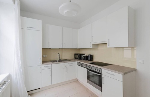 Neubau Apartment | Upscale Neubau 3BR w/Elevator & W/D, by Blueground