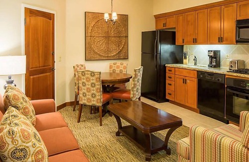 Cibola Vista Resort | Elegant Resort with Heated Pool, Waterslide & Tennis Court