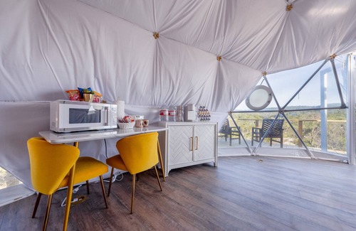 Marble Falls Villa | Stargazing Dome Retreat with Mountain Views & Pet-Friendly Perks