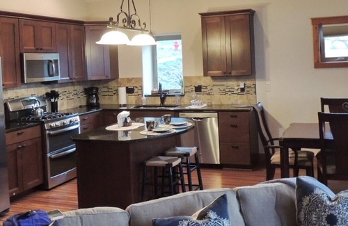 Estes Park House | Exceptional Town Home with Mountain Views & Game Room