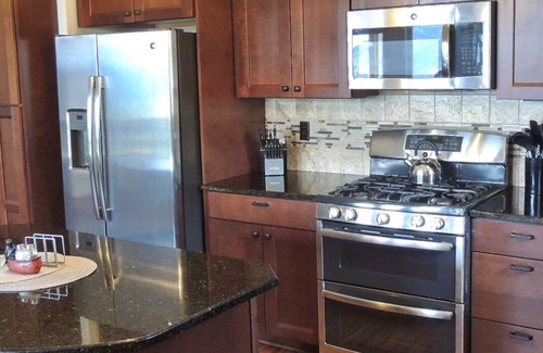 Estes Park House | Exceptional Town Home with Mountain Views & Game Room