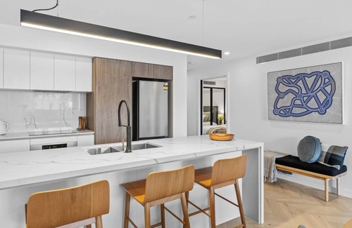 Hobart Central Business District Apartment | Designer Apartment with Giant Terrace in City Center