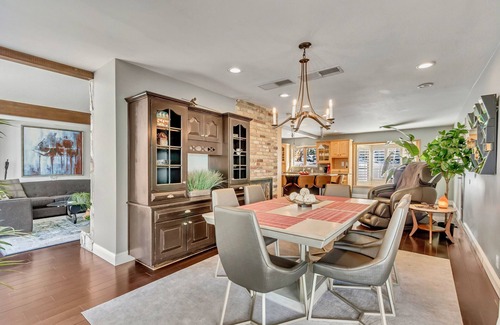 Olympus Cove House | Elegant Retreat with Fireplace & Scenic Views near Ski Resorts
