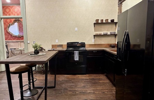 Okemah House | Upscale Western Inn With Historical Distinction and Modern Comfort
