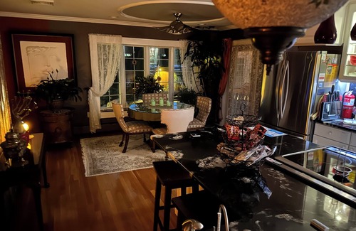 Worcester House | Elegant Zen Retreat with Pool and Spa Amenities