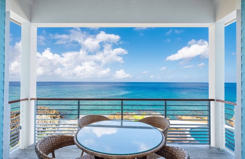 West Bay Apartment | Oceanfront Cabana with Breathtaking Views & Top Amenities