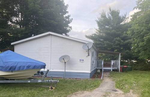 Loch Sheldrake House | Upstate getaway! Casino, ski resort,jacuzzi!!