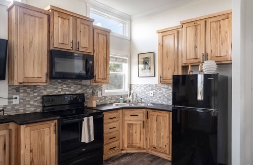Dripping Springs Apartment | Upstay - Cabin Home in Dreamland