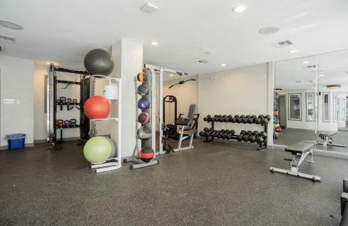 West Campus Apartment | Upstay - Condo with Pool-Gym-Games-BBQ - Walk to UofT