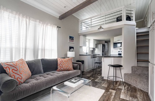 Dripping Springs Apartment | Upstay - Dreamland Cabin With Loft - Near Austin