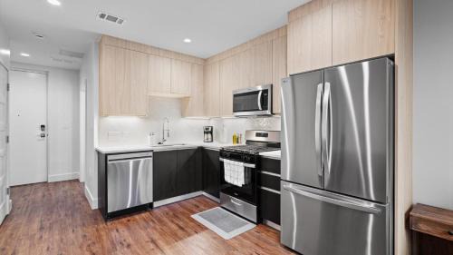 West Congress Apartment | Upstay Modern Studio Near South Congress Avenue