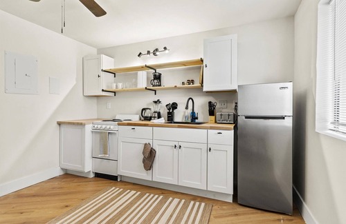 Huntsville Apartment | Convenient Studio Apartment Near Merrimack Park with Spa