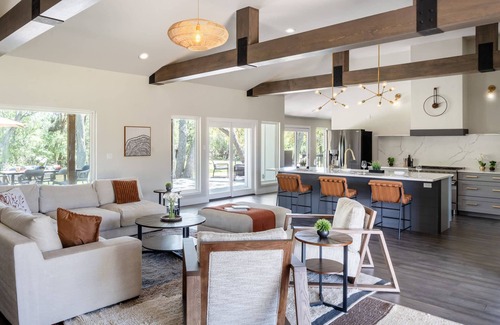 Lewis Mountain Ranch House | Upstay—Stunning Farmhouse, 10 acres w Private Pool