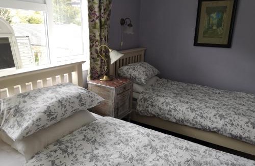 Kemsing Bed & Breakfast | Family-Friendly UPTHEDOWNS B&B with High Guest Ratings