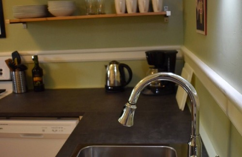 Ecco Apartment | Inviting Uptown 4BR Near Lake Calhoun with Garden Patio
