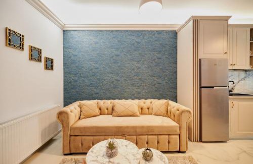 Iasi Apartment | UpTown Apartments - Family-Friendly Stays with 9.8 Rating