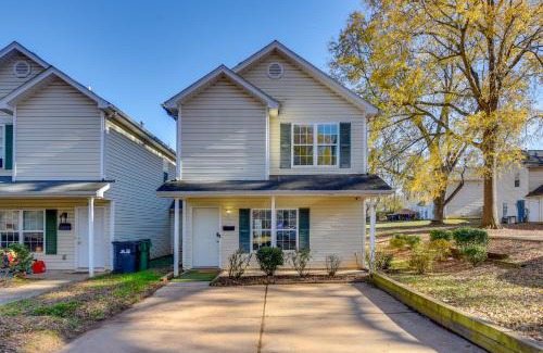 Enderly Park House | Family-Friendly Uptown Charlotte Townhome with Hot Tub