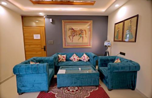 Jaipur House | Family-Friendly Stay at Uptown Jaipur in Vibrant Surroundings