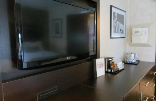 San Jose Hotel | Inviting Wyndham Garden San Jose Airport with Pool & Hot Tub