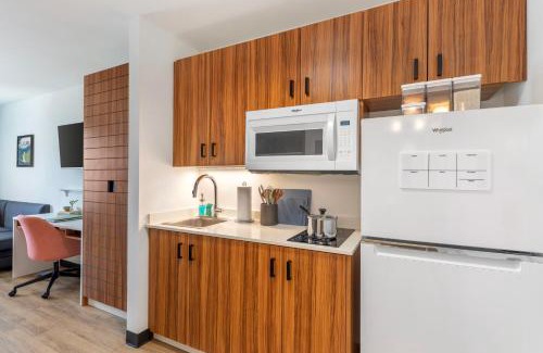 Centennial Hotel | Comfortable Extended Stay at Uptown Suites Denver, CO