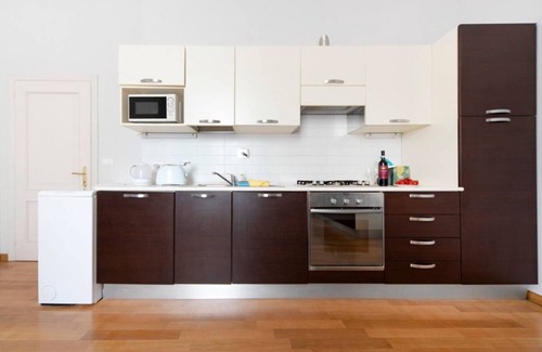 Historic Center Apartment | UR-NEST Marconi 5: Ideal One-Bedroom with Great Amenities