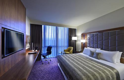 Zeytinburnu Hotel | Discover Uranus Istanbul Topkapi: 5-Star Luxury & Spa