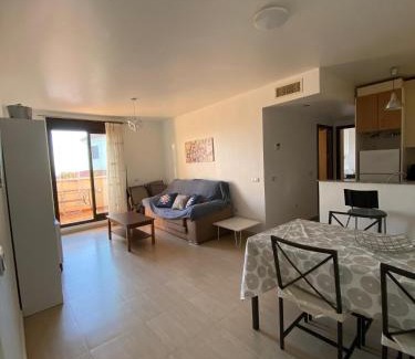 Los Geraeos Apartment | Relaxing Oceanfront Apartment in Urb. Los Collados, Águilas