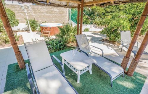El Chaparral House | Budget-Friendly Stay at Urb, San Luis with Pool & Pets Welcome